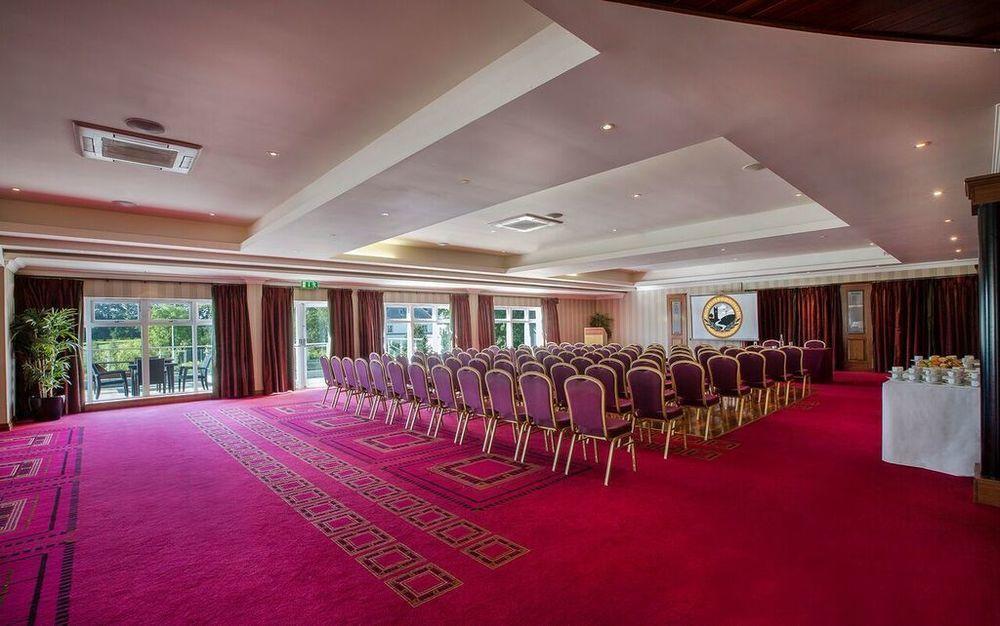 Knightsbrook & Golf Hotel 4*