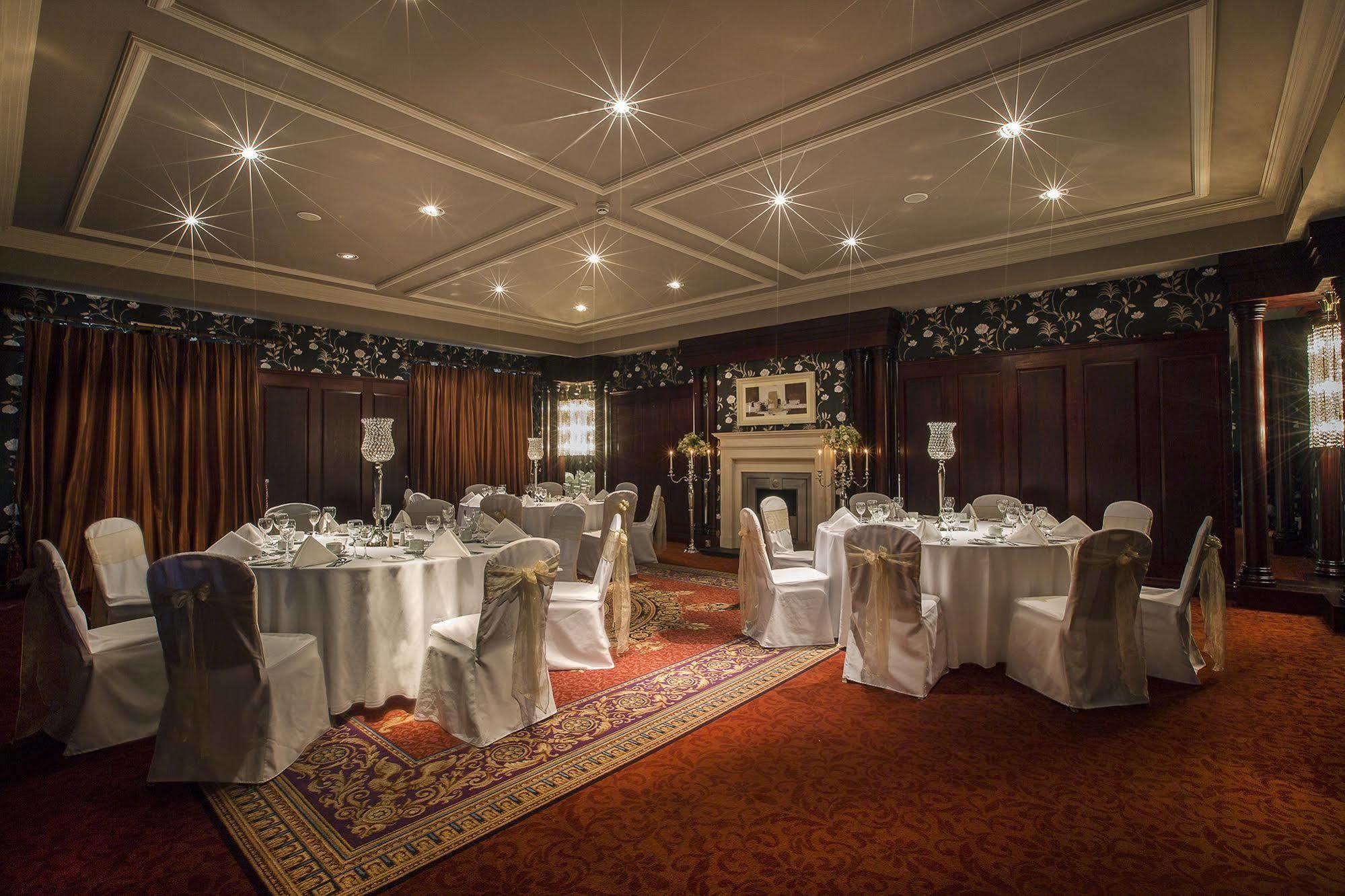 Hotel Knightsbrook & Golf 4*